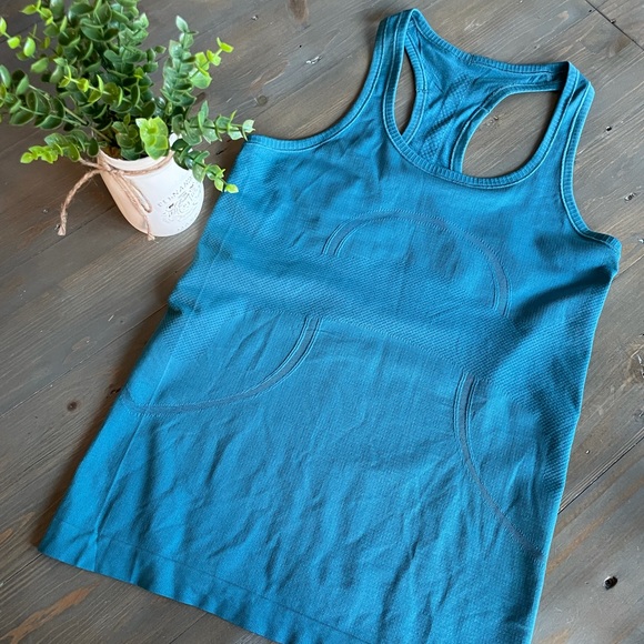Lululemon Swiftly Tech Racerback